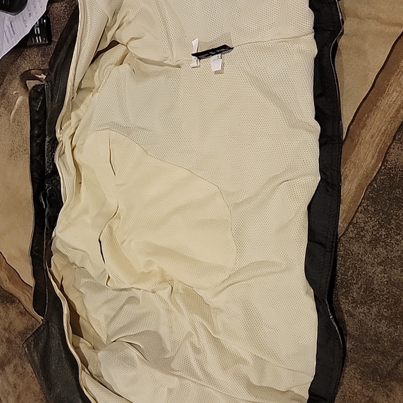 Womens Leather Motorcycle Riding Jacket - Picture 3 of 9